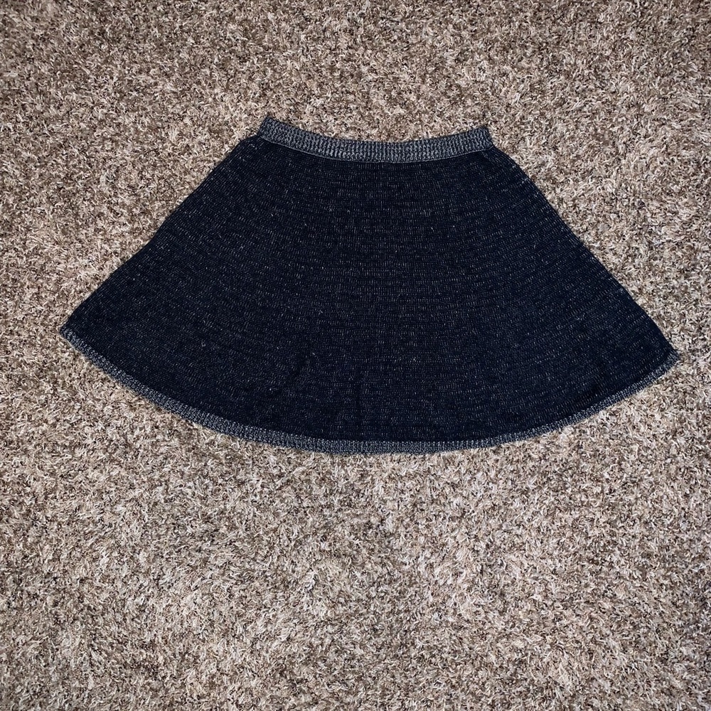 Grey sweater material Abercrombie and Fitch skirt